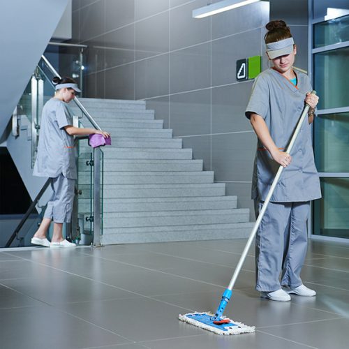 entretien ménage nettoyage couloir escaliers collectivité sols poussière